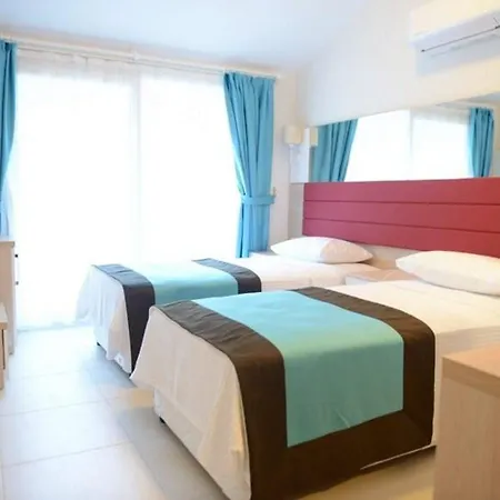 Marcan (adults Only) ホテル 3*