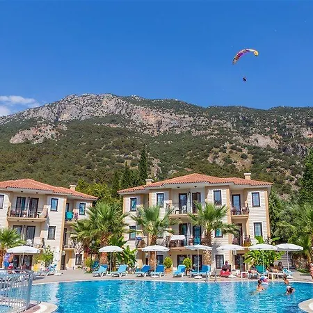 Random By Lookbookholiday Hotel 3*